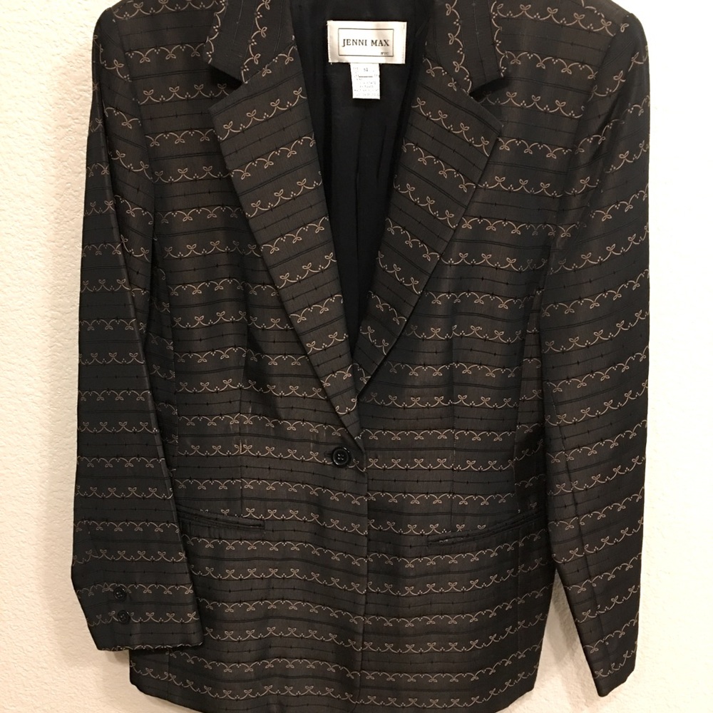 Jenni Max Embroidered Blazer